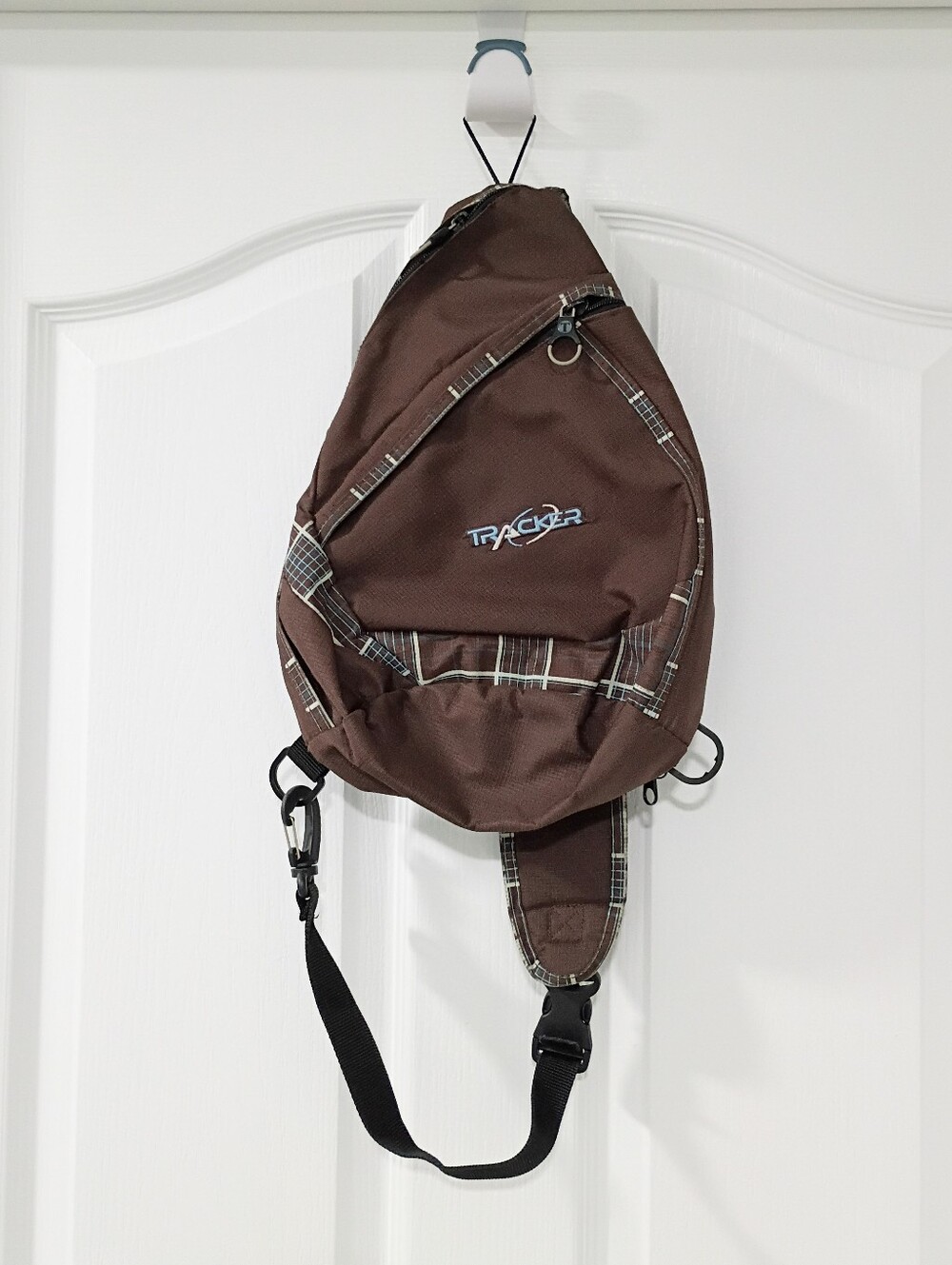 Tracker Sling Bag Pack